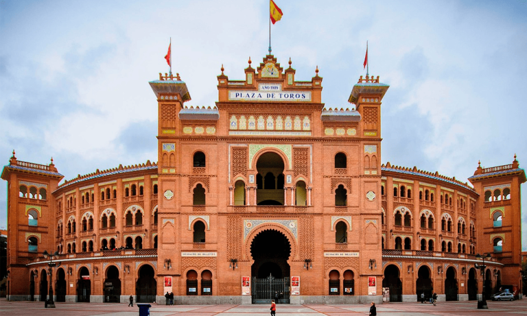 Frontis Plaza de Toro